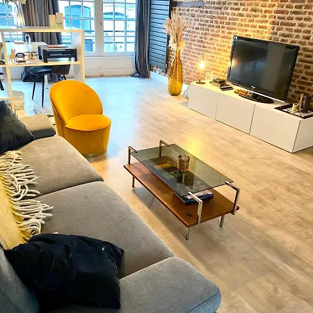 Heloise, Le Charme Du Vieux-lille